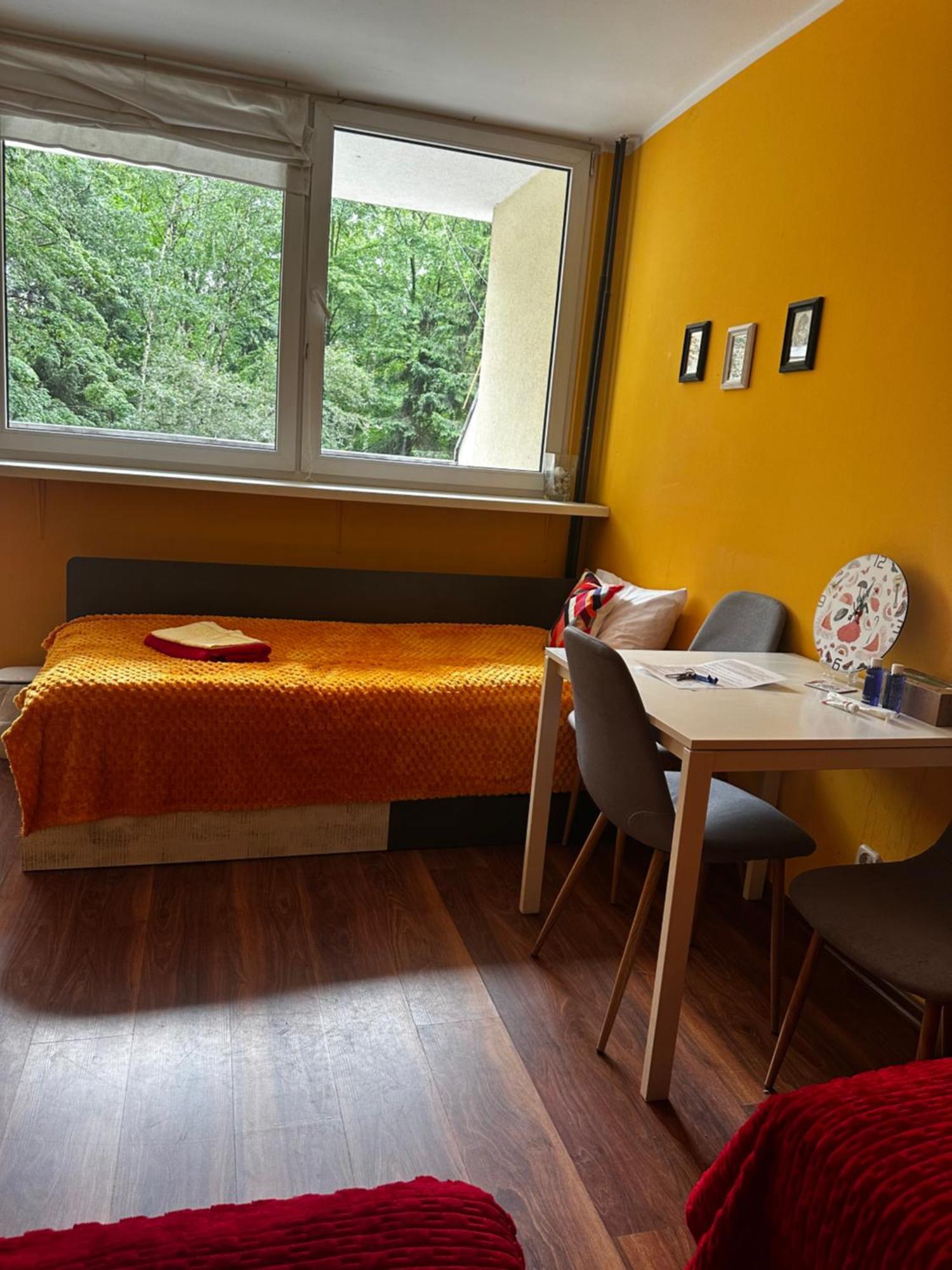 Hotel Travel House Breslavia Esterno foto