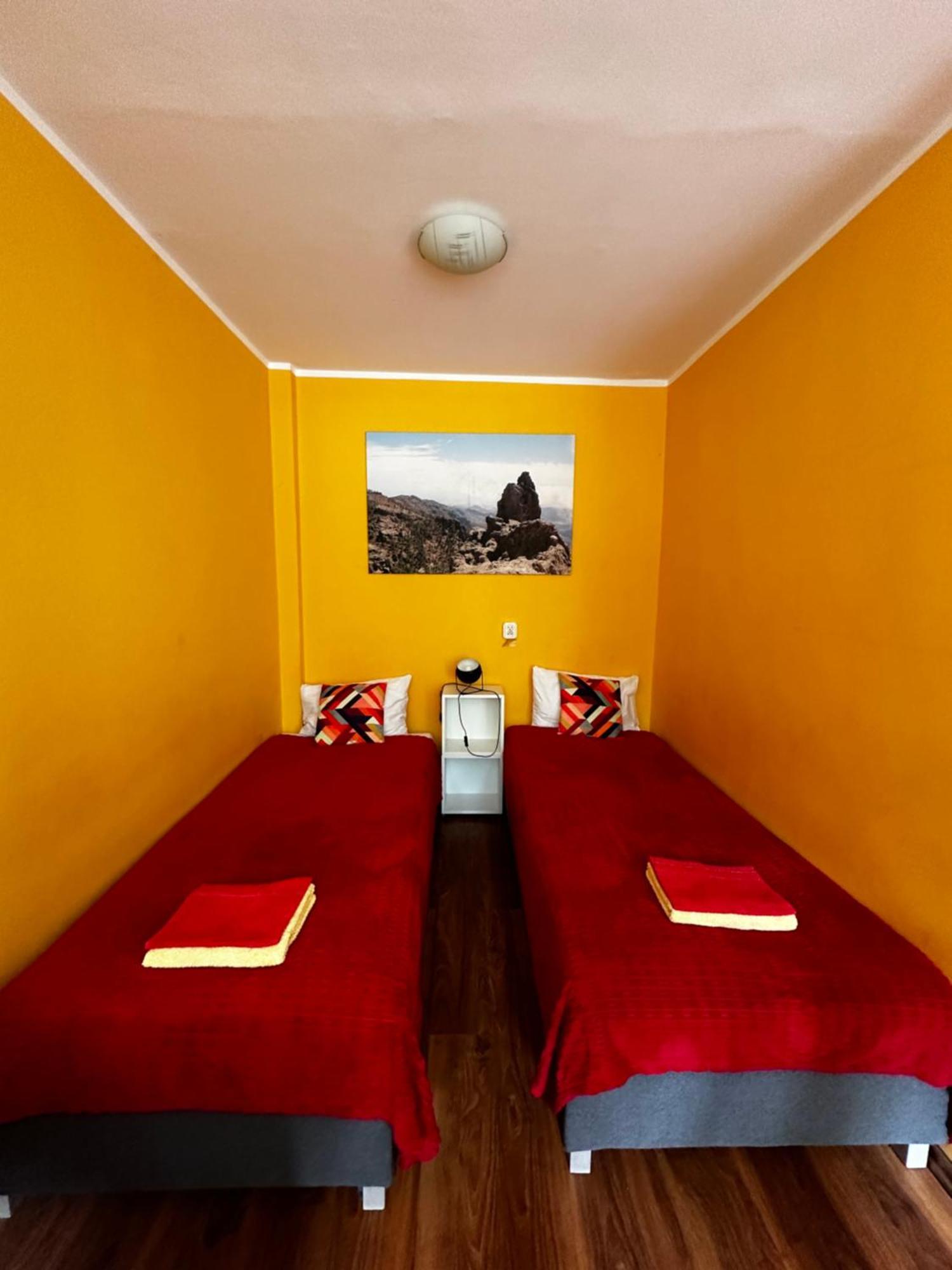 Hotel Travel House Breslavia Esterno foto