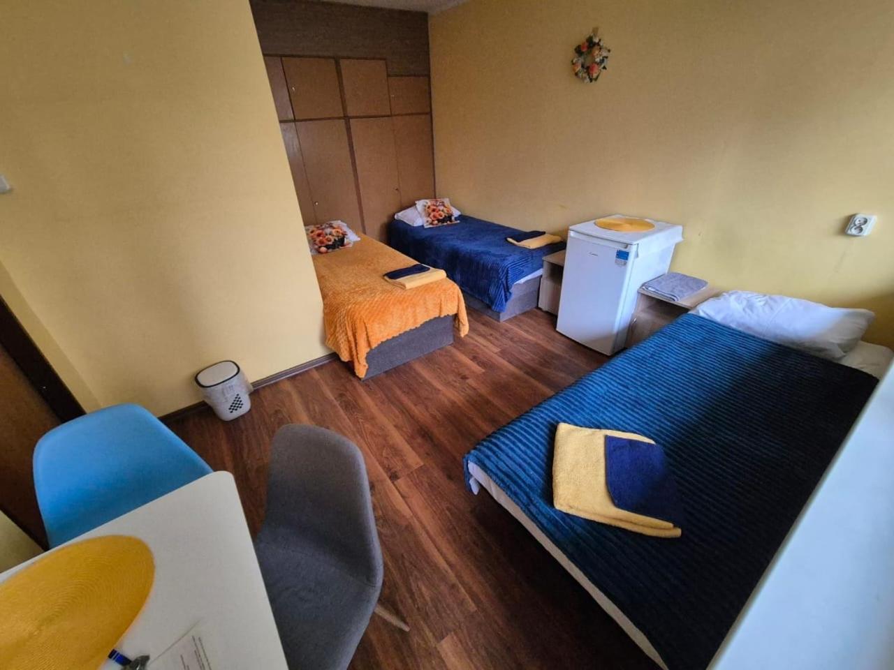 Hotel Travel House Breslavia Esterno foto