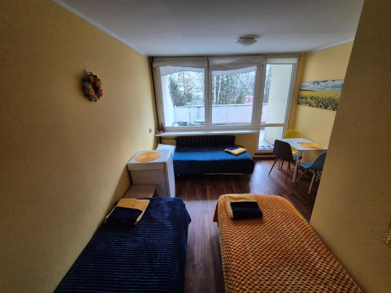 Hotel Travel House Breslavia Esterno foto