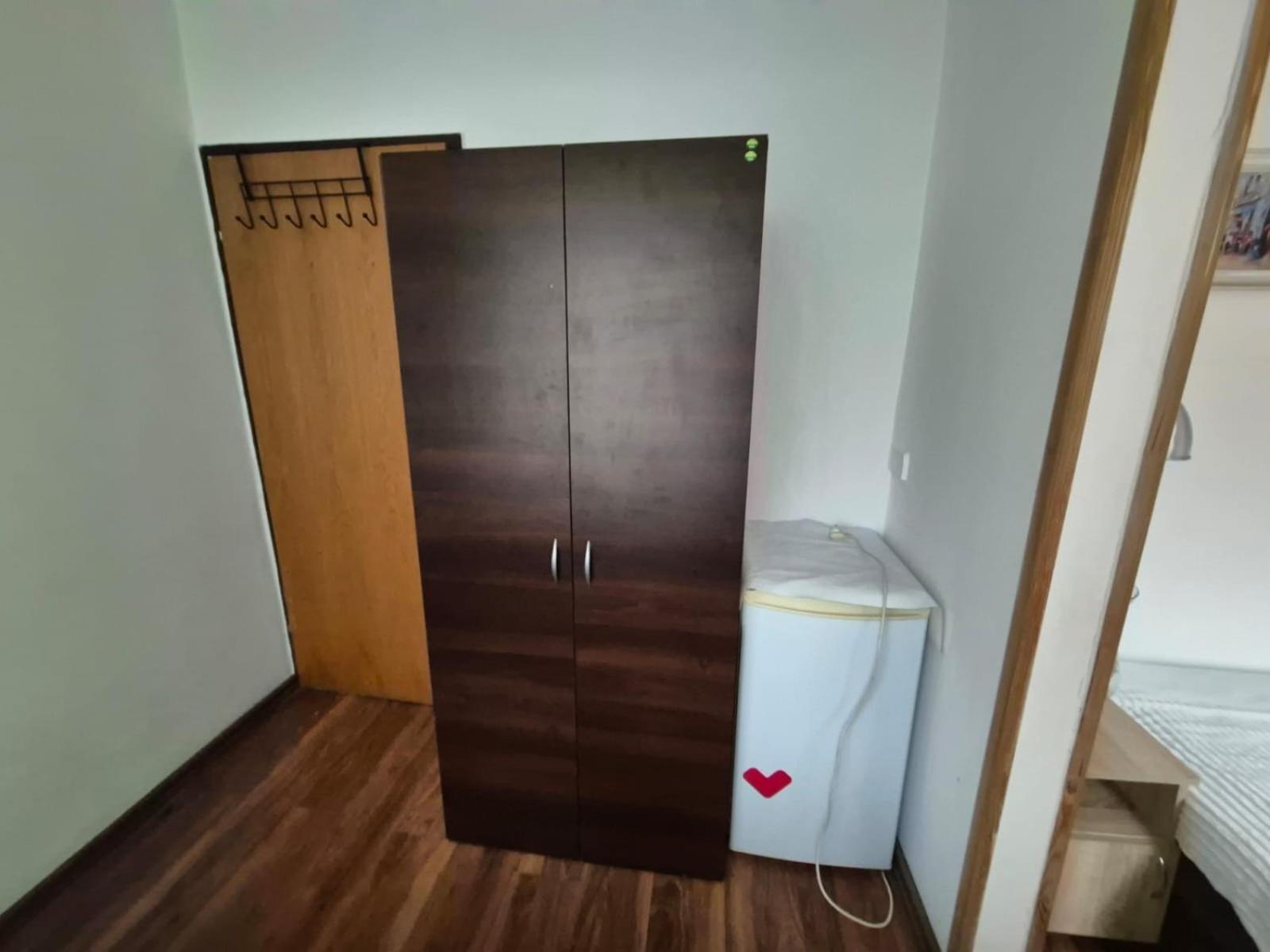 Hotel Travel House Breslavia Esterno foto